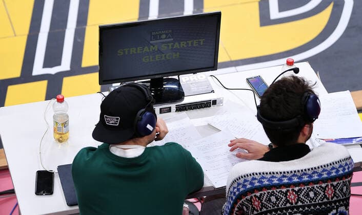 Basketball 2 Bundesliga 2020 2021 11 Matchday 12 12 2020 Tigers Tuebingen Artland Dragons Moderators of the livestream of Sportdeutschland TV