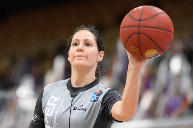 BG Göttingen Syntainics MBC 12 12 2020, Basketball Bundesliga easyCredit BBL, season 2020 2021, main round, 6 matchday, BG Göttingen Syntainics MBC referee Danjana Rey Göttingen Lower Saxony Germany
