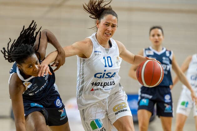 Barbora Kasparkowa 10, GISA Lions SV Halle vs Respect Leaphar XCYDE Angels GISA Lions SV Halle vs XCYDE Angels Nördlingen Basketball 1 Bundesliga ERDGAS Sportarena Halle Saale 12 12 2020 Photo Holger John Sachsen Anhalt Germany