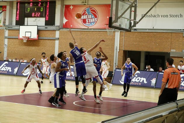 Sport Rheinstars Cologne vs Eintracht Stahnsdorf Basketball BARMER 2 Basketball Bundesliga ProB Middle right Yannick Kneesch Rheinstars , 12 12 2020