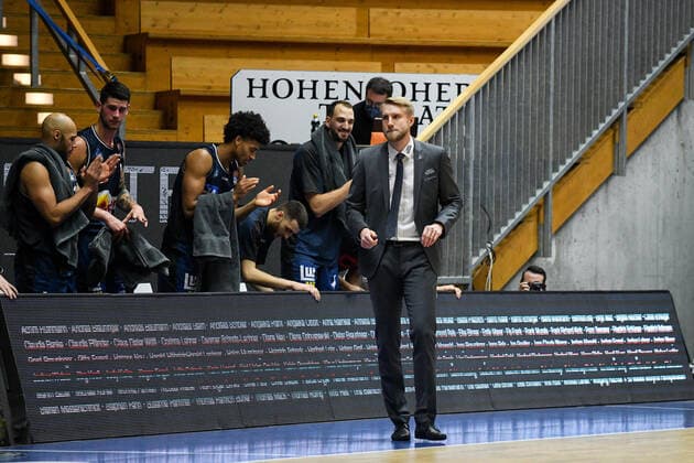 Coach Tuomas Iisalo HAKRO Merlins Crailsheim , GER, HAKRO Merlins Crailsheim vs EWE Baskets Oldenburg, 12 12 2020, 6 matchday easycredit Basketball Bundesliga, season 2020 2021 GER, HAKRO Merlins Crailsheim vs EWE Baskets Oldenburg, 12 12 2020, 6 matchday easycredit Basketball Bundesliga, season 2020 2021 Crailsheim Copyright: xMemmlerx Eibner-Pressefotox EP_mmr