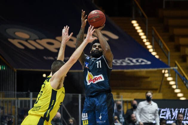 Tim Coleman HAKRO Merlins Crailsheim at throw, GER, HAKRO Merlins Crailsheim vs EWE Baskets Oldenburg, 12 12 2020, 6 matchday easycredit Basketball Bundesliga, season 2020 2021 GER, HAKRO Merlins Crailsheim vs EWE Baskets Oldenburg, 12 12 2020, 6 matchday easycredit Basketball Bundesliga, season 2020 2021 Crailsheim Copyright: xMemmlerx Eibner-Pressefotox EP_mmr