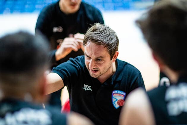 Coach Kevin Magdowski ART Gaints Duesseldorf during the 2020 season 21 men in the Barmer Bundesliga ProB between BSW Sixers and ART Giants Duesseldorf in the Ballsporthalle Sandersdorf on 12 December 2020 in Sandersdorf, Saxony Anhalt, Germany