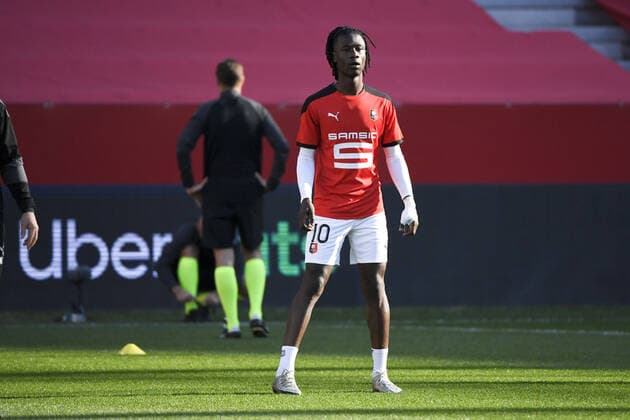 ECHAUFFEMENT - 10 EDUARDO CAMAVINGA (REN) FOOTBALL : Nice vs Rennes - Ligue 1 Uber Eats - 13 12 2020 FEP Panoramic 