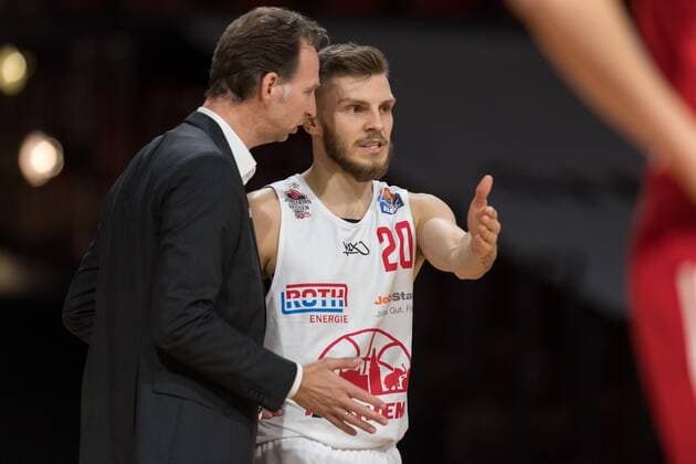 Basketball, BBL, 20201213, FC Bayern Munich Giessen 46ers In the picture Head Coach of the Giessen 46ers Ingo FREYER and Ferdinand ZYLKA Giessen 46ers, 20 Munich Audi Dome Bayern Germany Copyright: Passion2Press.dex xMarkusxFischerx