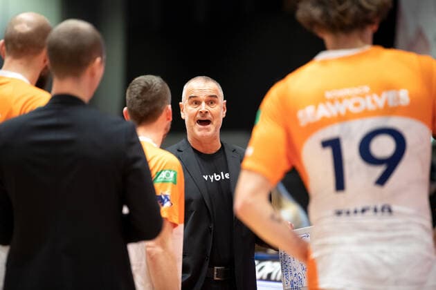 BARMER 2 Basketball Bundesliga ProA 11 Matchday Season 2020 2021 on 13 12 2020 Science City Jena vs ROSTOCK SEAWOLVES center Coach Dirk Bauermann Rostock with instructions to his team Sparkassen Arena Jena