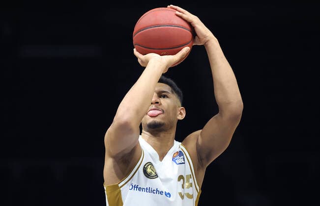Karim Jallow Basketball Loewen Braunschweig