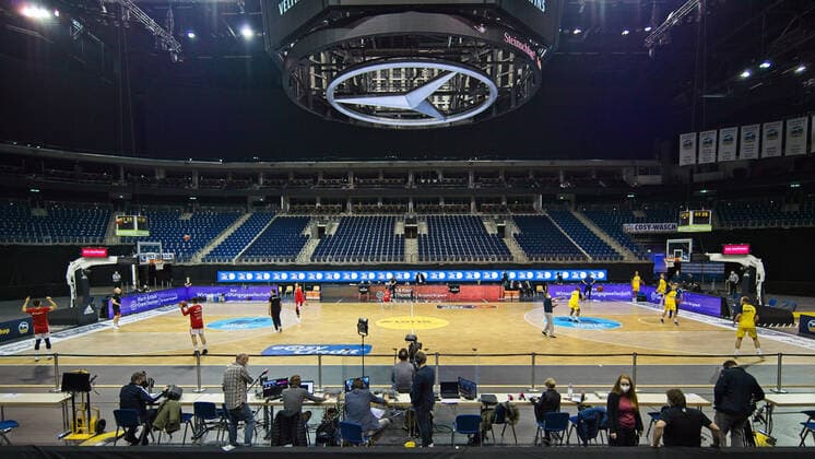 Match in front of empty seats 13 12 2020, BBL, Alba Berlin vs Brose Bamberg, in the Mercedes Benz Arena, GER, Berlin, 13 12 2020, BBL, Alba Berlin vs Brose Bamberg Berlin Copyright: xUwexKoch xEibner-Pressefotox EP_ukh