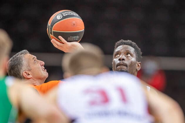 2020-12-15 Kaunas Lithuania. Basketball team Zalgiris Kaunas plays vs Baskonia Vitoria Gasteiz Euroleague game at Zalgiris arena in Kaunas on Tuesday 15 of December 2020. Vilnius Lithuania  Copyright: xKarolisxKavolelisx euroleague basketball