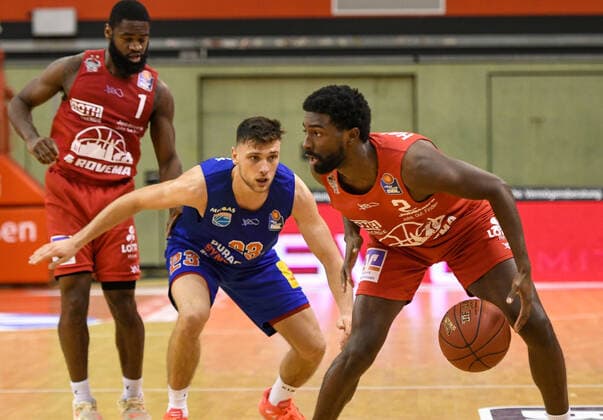 Jonathan Stark, Michal Michalak, Isaac Hamilton 1 matchday, Basketball Bundesliga, Basketball season 2020 2021, Germany, easyCredit BBL, Germany, Giessen 46ers, giessen red, men, Jobstairs GIESSEN 46ers MBC Syntainics MBC, men, MBC blue white
