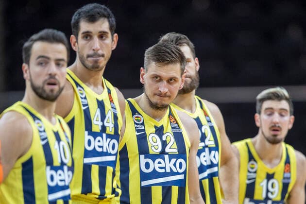 2020-12-17 Kaunas Lithuania. Basketball team Zalgiris Kaunas plays vs Fenerbahce Istanbul Euroleague game at Zalgiris arena in Kaunas on Thursday 17 of December 2020. 92 EDGARAS ULANOVAS 44 AHMET DUVERIOGLU 10 MELIH MAHMUTOGLU 19 NANDO DE COLO. Kaunas Lithuania  Copyright: xKarolisxKavolelisx euroleague basketball