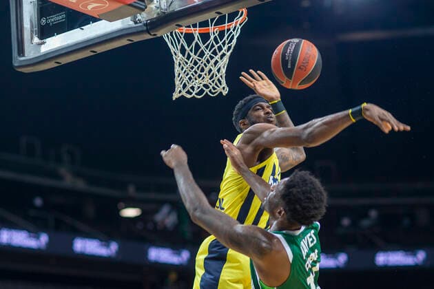 2020-12-17 Kaunas Lithuania. Basketball team Zalgiris Kaunas plays vs Fenerbahce Istanbul Euroleague game at Zalgiris arena in Kaunas on Thursday 17 of December 2020. Kaunas Lithuania  Copyright: xKarolisxKavolelisx euroleague basketball