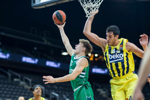 2020-12-17 Kaunas Lithuania. Basketball team Zalgiris Kaunas plays vs Fenerbahce Istanbul Euroleague game at Zalgiris arena in Kaunas on Thursday 17 of December 2020. 44 AHMET DUVERIOGLU, ROKAS JOKUBAITIS. Kaunas Lithuania  Copyright: xKarolisxKavolelisx euroleague basketball