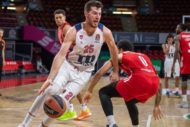 Alec Peters 25 Baskonia Vitoria Gasteiz , FC Bayern Basketball vs Baskonia Vitoria Gasteiz, Basketball, Euroleague, 18 12 2020 Muenchen Bayern Germany Copyright: xkolbert-press UlrichxGamelx