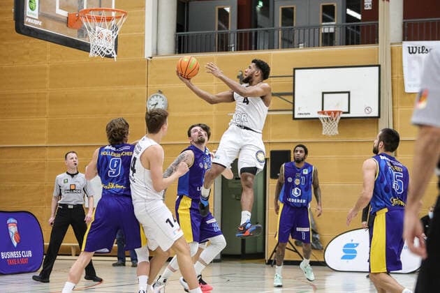 ART Giants Duesseldorf vs EN Baskats Schwelm, 19 11 2020 Quadre Lollis 4 Duesseldorefer Guard Forward ART Giants Duesseldorf vs EN Baskats Schwelm, 19 11 2020 Copyright: xBEAUTIFULxSPORTS KennyxBeelex