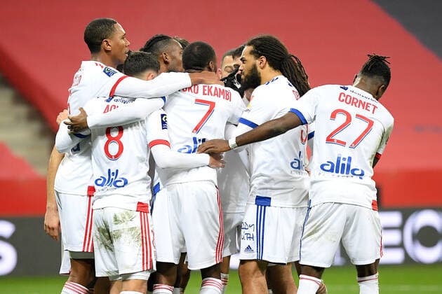 JOIE - FAIR PLAY - 05 JASON DENAYER (OL) - 06 MARCELO (OL) FOOTBALL : Nice vs Lyon - Ligue 1 Uber Eats - 19 12 2020 FEP Panoramic 
