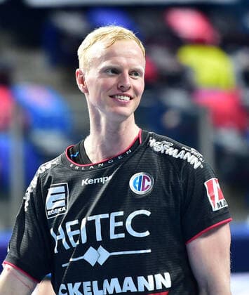 19 12 2020 Handball 1 Bundesliga LIQUI MOLY HBL Season 2020 2021 14 Matchday HC Erlangen Metropolregion Nürnberg HCE TSV GWD Minden OGo Sebastian Firnhaber 18, HC Erlangen HCE laughs