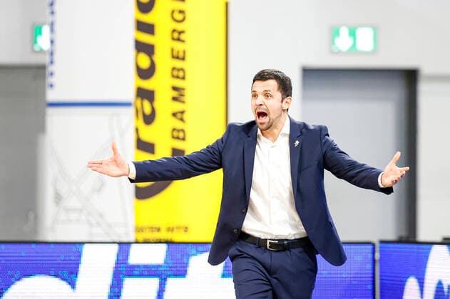 Coach Igor Jovovic Telekom Baskets Bonn Brose Bamberg Telekom Baskets Bonn easyCredit BBL Basketball Bundesliga Basketball Season 2020 21 7 Matchday, 19 12 2020 Bamberg, Brose Arena Copyright: DanielxLöb