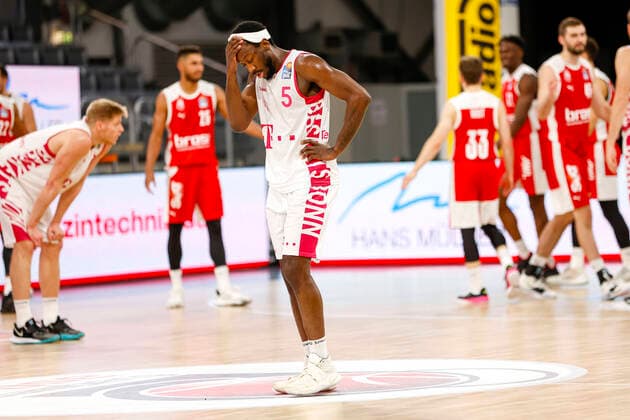 Disappointment at Bonn 05 Josh Hagins Telekom Baskets Bonn Brose Bamberg Telekom Baskets Bonn easyCredit BBL Basketball Bundesliga Basketball Season 2020 21 7 Matchday, 19 12 2020 Bamberg, Brose Arena Copyright: DanielxLöb