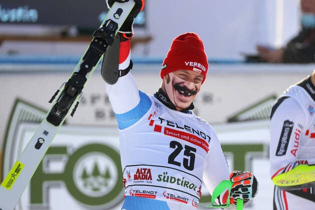 Bilder des Jahres 2020, Sport 12 Dezember Sport Bilder des Tages ALPINE SKIING - FIS WC Alta Badia ALTA BADIA,ITALY,20.DEC.20 - ALPINE SKIING - FIS World Cup, giant slalom, men. Image shows the rejoicing of Justin Murisier (SUI). GEPAxpictures xThomasxBachun