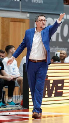 Germany, Wuerzburg, s Oliver Arena, 20 12 2020, emspor, emonline, despor, deonline, s Oliver Wuerzburg vs SYNTAINICS MBC, Basketball, BBL picture v li Head Coach Silvano Poropat MBC Copyright: HMBxMedia xHeikoxBecker