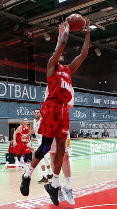 Germany, Wuerzburg, s Oliver Arena, 20 12 2020, emspor, emonline, despor, deonline, s Oliver Wuerzburg vs SYNTAINICS MBC, Basketball, BBL Picture v li Justin Sears s Oliver Wuerzburg and AJ Brodeur MBC Copyright: HMBxMedia xHeikoxBecker