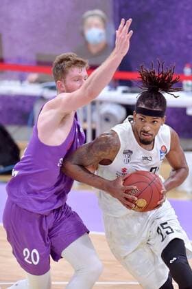 Terry Allen Hamburg Towers on the ball , Will Rayman BG Goettingen L , GER, Basketball, Bundesliga, BBL, BG Goettingen Hamburg Towers, 20 12 2020, Basketball, Bundesliga, BBL, BG Goettingen Hamburg Towers, 20 12 2020 Goettingen Copyright: xSippel xEibner-Pressefotox EP_rsl