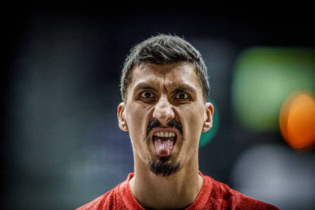 easyCredit BBL 7 Matchday EWE Baskets FC Bayern Basketball Basketball Oldenburg 20 12 2020 Season 2020 2021 easyCredit BBL 7 Matchday EWE Baskets FC Bayern Munich Basketball Nihad Djedovic Munich, No 14 Dedovic editorial use only commercial use only by arrangement with the photographer Oldenburg Germany