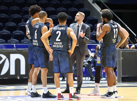 Löwen Braunschweig vs Crailsheim, BBL Braunschweig, 20 12 2020, BASKETBALL easyCredit BBL Basketball Bundesliga, Löwen Braunschweig vs HAKRO Merlins Crailsheim, 2020 season 21 head coach Tuomas IIsalo HAKRO Merlins Crailsheim Braunschweig.