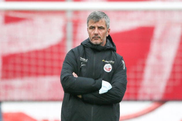 Zwickau, 20 12 2020, GGZ Arena, Football, Men, 3 Liga, 17 Spieltag , FSV Zwickau FC Hansa Rostock , Im Bild Trainer Jens Härtel Haertel Rostock , According to the regulations of the DFB, Deutscher Fußball Bund, it is forbidden to use or have used any use of photographs taken in the stadium and or from the game in the form of sequence images and or video-like photo series DFB regulations prohibit any use of photographs as image sequences and or quasi video