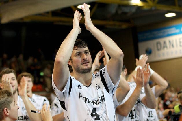 Luebbecke, Germany 13 September 2015 1 HBL 15 16 TuS N Luebbecke vs THW Kiel Domagoj Duvnjak Kiel action single shot final cheer emotion joy 1 HBL 15 16 TuS N Luebbecke vs THW Kiel wed