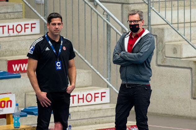 19 12 2020 Handball, 2020 2021, 2 Bundesliga, 13 Matchday, ASV Hamm Westfalen TuS N Lübbecke L R Rolf Hermann sporting director Lübbecke , Torsten Appel managing director Lübbecke Hamm Nordrhein Westfalen Germany WESTPRESS arena
