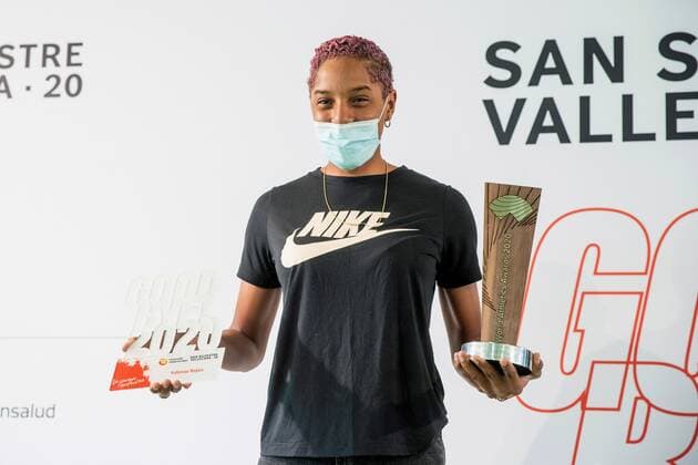 Venezuelan athlete and two-times triple jump wold champion Yulimar Rojas poses after receiving the Silvestre of the Year Award during the hadover ceremony held in Madrid, Spain, 22 December 2020. Silvestre Award 2020 !ACHTUNG: NUR REDAKTIONELLE NUTZUNG!  Copyright: xRodrigoxJiménezx GRAF183 20201222-637442415413382847
