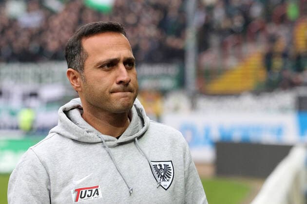 Muenster, Germany 15 October 2016 3 Liga 16 17 SC Preussen Muenster vs Wehen Wiesbaden interim coach Cihan Tasdelen Muenster , action single image 3 Liga 16 17 SC Preussen Muenster vs Wehen Wiesbaden. wun