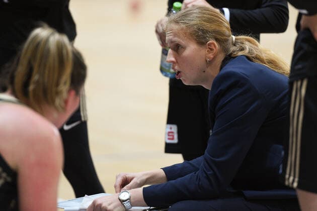 Halle, Germany 23 December 2020 1 BBL Women 2020 2021 Gisa Lions SV Halle vs TK Hannover Coach J Hoehne Hannover Erdgas Sportarena Sachsen Anhalt Copyright: xFotostandx xxBallaschx