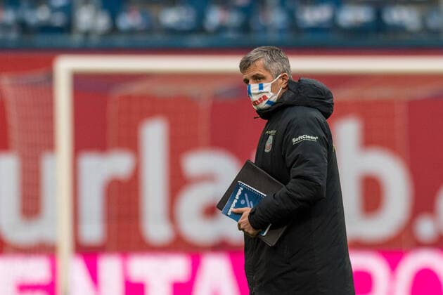Rostock, Germany 21 November 2020 3 Liga 20 21 FC Hansa Rostock vs Dynamo Dresden coach Jens Härtel Haertel Hansa Rostock action single image DFB regulations prohibit any use of photographs as image sequences and or quasi video 3 Liga 20 21 FC Hansa Rostock vs Dynamo Dresden mvoe