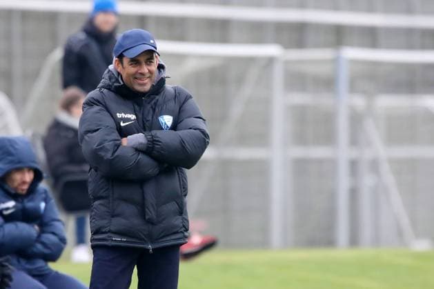 Leverkusen, Germany 22 March 2018 Test match 17 18 Bayer Leverkusen vs VfL Bochum coach Robin Dutt Bochum , action single image laughing smiling good mood grinning grinning Test match 17 18 Bayer Leverkusen vs VfL Bochum hvel