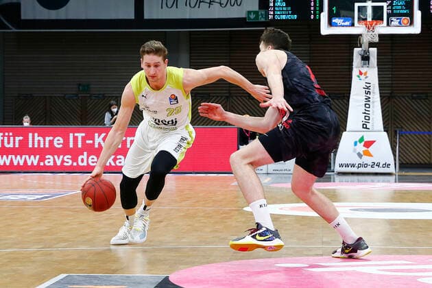 9 Matchday of the easyCredit BBL Basketball Bundesliga at Oberfrankenhalle in Bayreuth Season 2020 2021 Medi Bayreuth vs JobStairs Giessen 46ers David Walker Medi Bayreuth23 left Alen Pjanic JobStairs Giessen 46ers 8 right
