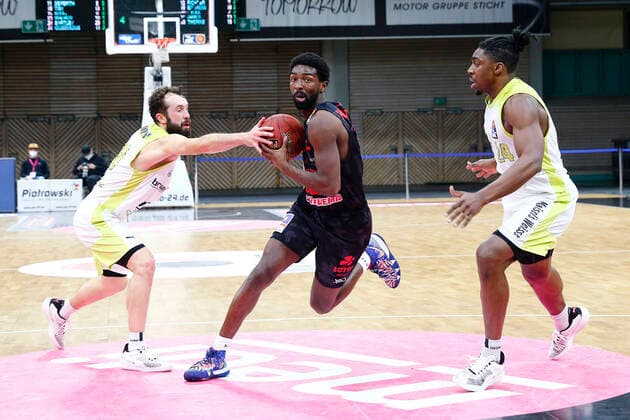 9 Matchday of the easyCredit BBL Basketball Bundesliga at Oberfrankenhalle in Bayreuth Season 2020 2021 Medi Bayreuth vs JobStairs Giessen 46ers Bastian Doreth Medi Bayreuth 10 left Frank Bartley Medi Bayreuth 24 right Isaac Brandon Hamilton JobStairs Giessen 46ers 2 center