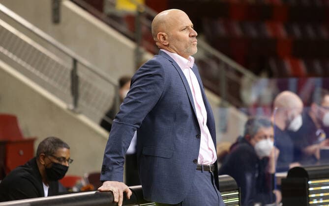 Ludwigsburg , Basketball easyCredit BBL Bundesliga , MHP RIESEN Ludwigsburg vs s Oliver Würzburg , Denis Wucherer coach Würzburg