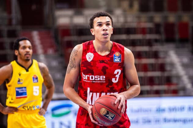 Tyson Ward s Oliver Wuerzburg 3 li Barry Brown Jr MHP RIESEN Ludwigsburg 5 1 Basketball Bundesliga MHP RIESEN Ludwigsburg S Oliver Wuerzburg on 27 12 2020 in Ludwigsburg MHPArena , Baden Wuerttemberg, Germany 27 12 20 Basketball , 27 12 2020, Germany xpxsdx