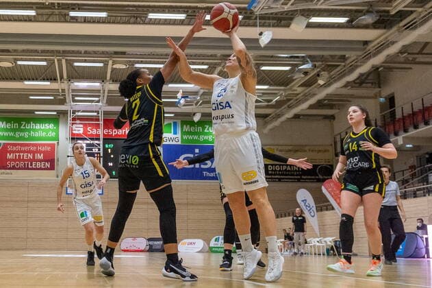 Klaudia Grudzien 23, GISA Lions SV Halle vs Chelsea Waters Saarlouis GISA Lions SV Halle vs inexio Royals from Saarlouis Basketball 1 Bundesliga ERDGAS Sportarena Halle Saale 27 12 2020 Foto Holger John Sachsen Anhalt Germany