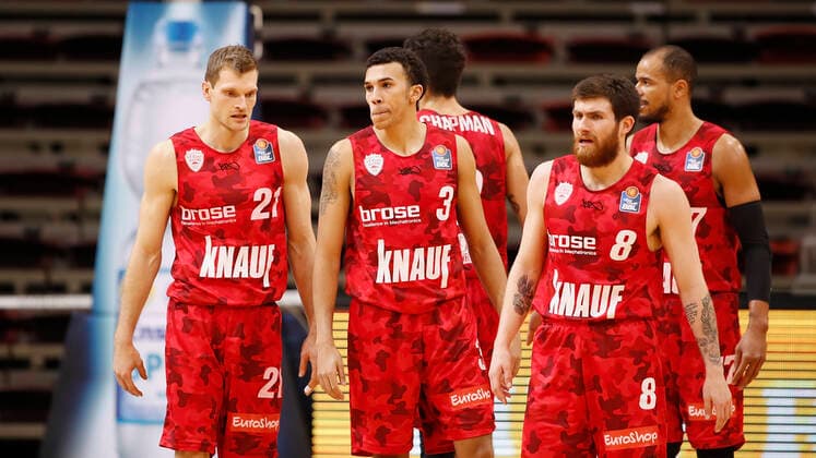 Germany, Ludwigsburg, MHPArena, 27 12 2020, emspor, emonline, despor, deonline, MHP RIESEN Ludwigsburg s Oliver Wuerzburg, Basketball, BBL picture v li disappointment Florian Koch s Oliver Wuerzburg , Tyson Ward s Oliver Wuerzburg , Brekkott Chapman s Oliver Wuerzburg , Tayler Persons s Oliver Wuerzburg and Alex King s Oliver Wuerzburg DFL REGULATIONS PROHIBIT ANY USE OF PHOTOGRAPHS AS IMAGE SEQUENCES AND OR QUASI VIDEO Copyright: HMBxMedia xHeikoxBecker