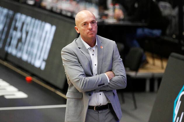 BBL easyCredit Basketball Bundesliga season 2020 2021 9 matchday on Sunday, 27 December 2020 at edel optics de Arena in Hamburg Hamburg Towers NINERS Chemnitz Headcoach Rodrigo Pastore Chemnitz Hamburg Towers NINERS Chemnitz