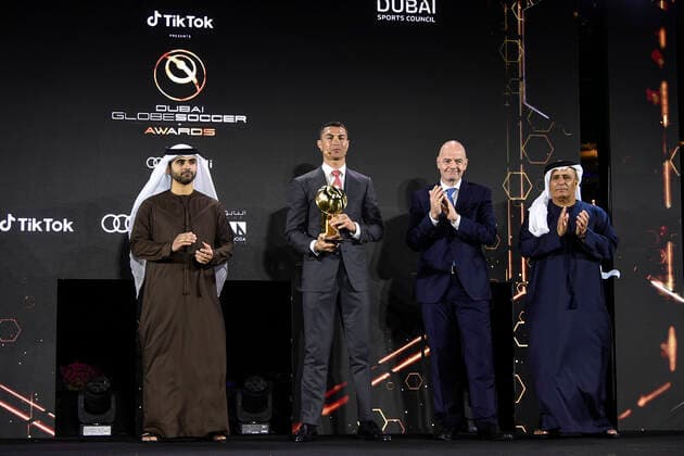 Foto Fabio Ferrari - LaPresse 27 Dicembre 2020 Dubai ( Emirati Arabi ) Dubai Globe Soccer Award 2020 - Dodicesima Edizione. Nella foto: Cristiano Ronaldo, PLAYER OF THE CENTURY 2001-2020 photo Fabio Ferrari - LaPresse December 27, 20720 Dubai (Unated Arab Emirate) Sport Dubai Globe Soccer Award 2020 - 12th Edition. In the pic: Cristiano Ronaldo,PLAYER OF THE CENTURY 2001-2020  Copyright: xFabioxFerrari LaPressex