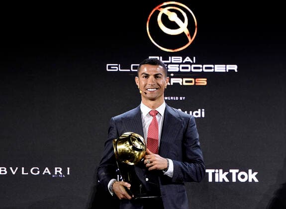 Foto Fabio Ferrari - LaPresse 27 Dicembre 2020 Dubai ( Emirati Arabi ) Dubai Globe Soccer Award 2020 - Dodicesima Edizione. Nella foto: Cristiano Ronaldo, PLAYER OF THE CENTURY 2001-2020 photo Fabio Ferrari - LaPresse December 27, 20720 Dubai (Unated Arab Emirate) Sport Dubai Globe Soccer Award 2020 - 12th Edition. In the pic: Cristiano Ronaldo,PLAYER OF THE CENTURY 2001-2020  Copyright: xFabioxFerrari LaPressex