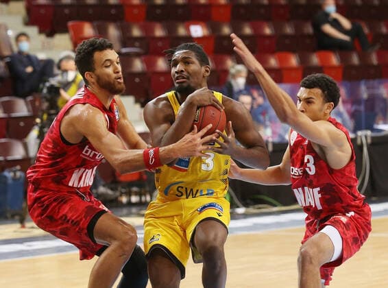 V li Brekkott Chapman Würzbg , Jaleen Smith Riesen , Tyson Ward Würzbg MHP Riesen Ludwigsburg vs s Oliver Würzburg Basketball Bundesliga 2020 2021 Ludwigsburg , GER, 27 12 2020,