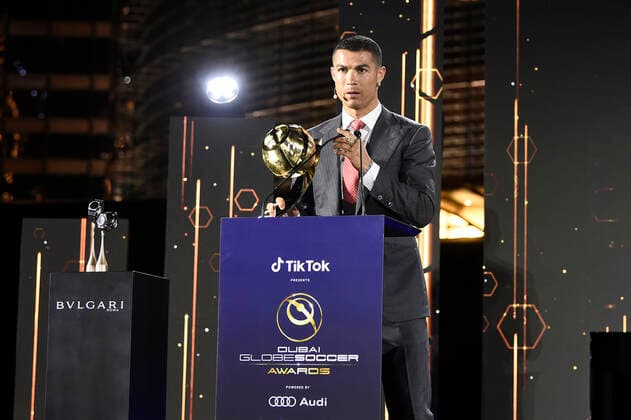 Foto Fabio Ferrari - LaPresse 27 Dicembre 2020 Dubai ( Emirati Arabi ) Dubai Globe Soccer Award 2020 - Dodicesima Edizione. Nella foto: Best Agent of the century, Jorge Mendes, takes the award Cristiano Ronaldo photo Fabio Ferrari - LaPresse December 27, 20720 Dubai (Unated Arab Emirate) Sport Dubai Globe Soccer Award 2020 - 12th Edition. In the pic: Best Agent of the century,Jorge Mendes, takes the award Cristiano Ronaldo  Copyright: xFabioxFerrari LaPressex