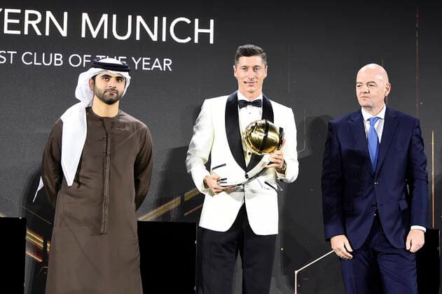 Foto Fabio Ferrari - LaPresse 27 Dicembre 2020 Dubai ( Emirati Arabi ) Dubai Globe Soccer Award 2020 - Dodicesima Edizione. Nella foto: Best Club of the year Bayern Munich , takes the award Robert Lewandowski photo Fabio Ferrari - LaPresse December 27, 20720 Dubai (Unated Arab Emirate) Sport Dubai Globe Soccer Award 2020 - 12th Edition. In the pic:Best Club of the year Bayern Munich , takes the award Robert Lewandowski  Copyright: xFabioxFerrari LaPressex