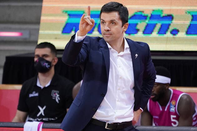 GER, easyCredit BBL, Men, Telekom Baskets Bonn vs BG Goettingen 27 12 2020, Telekom Dome, Bonn, GER, easyCredit BBL, Men, Telekom Baskets Bonn vs BG Goettingen, in picture shows Igor Jovovic Head Coach Telekom Bonn nordphotox xMeuter nph00351
